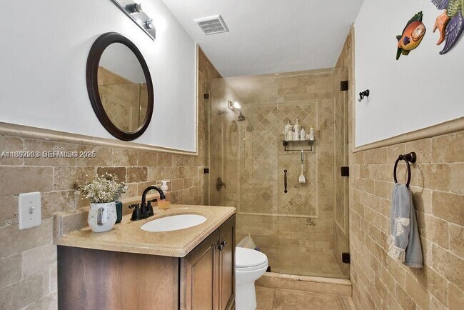 Building Photo - 5425 SW 190th Ave