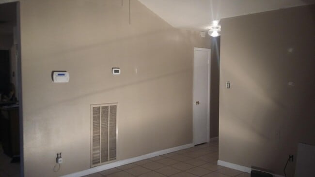 Building Photo - 3522 Churchill Gardens Ln