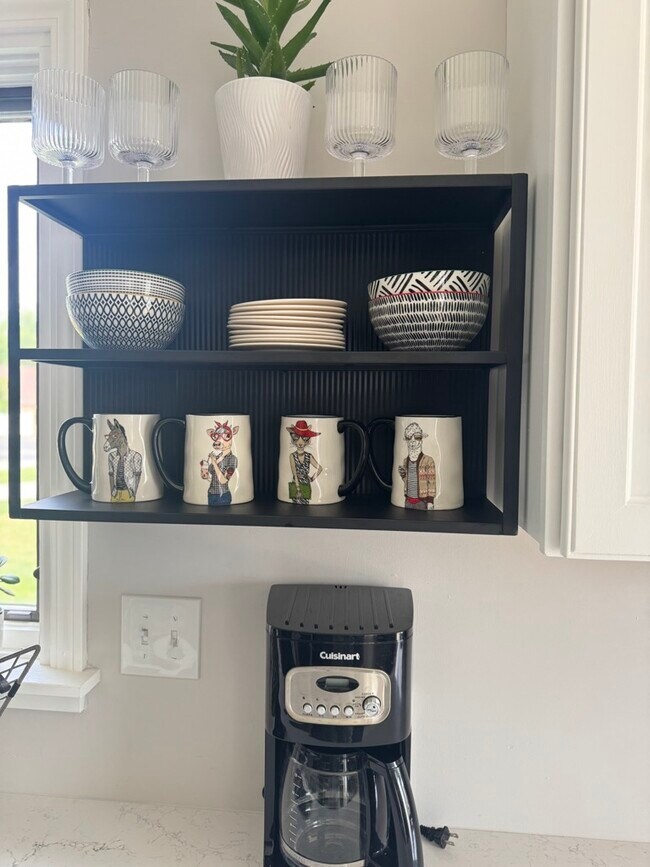 Building Photo - 61 Southgate Course