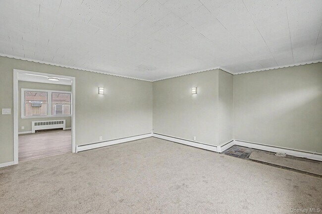 Building Photo - 2585 State Rte 55