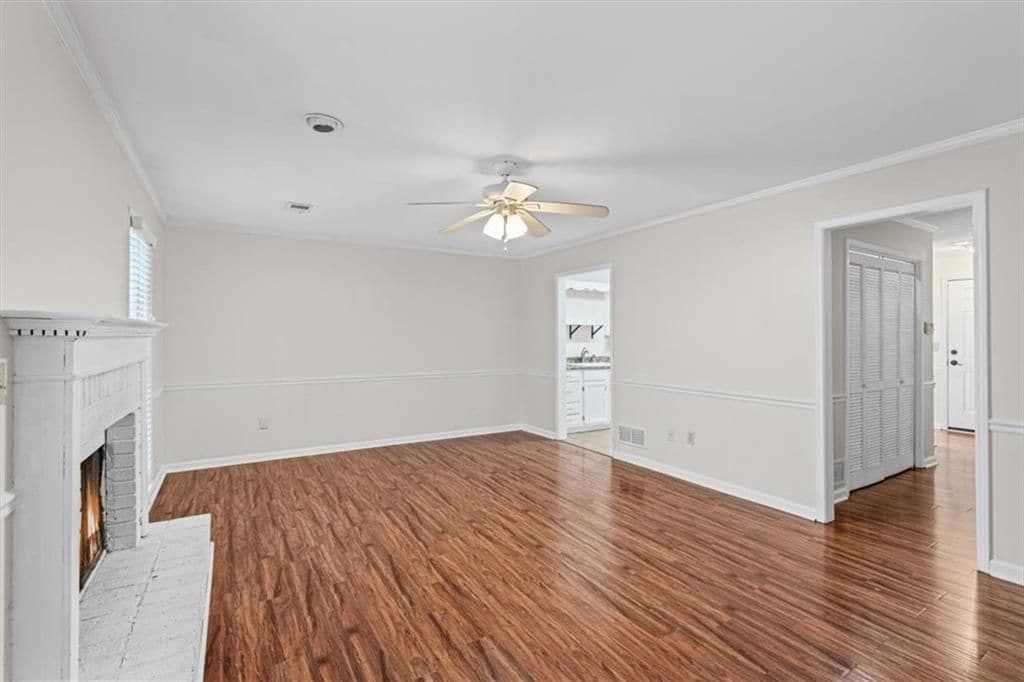 Building Photo - 2927 Governors Ct