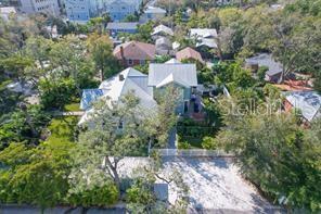 Building Photo - 324 Julia Pl