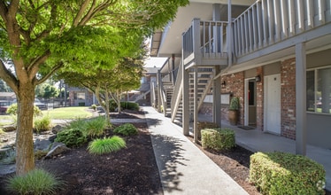 Building Photo - Highland Court Apartments