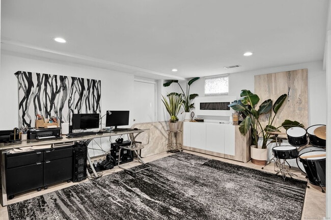 Building Photo - 1815 New Britain Ave