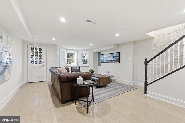 Building Photo - 1319 East Capitol St SE