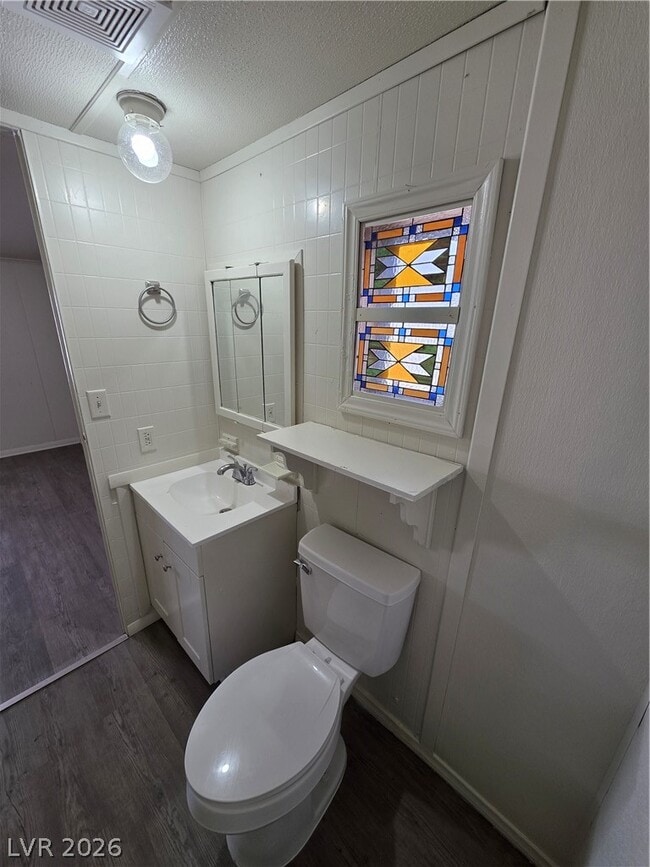 Building Photo - 2916 Gavilan Ln