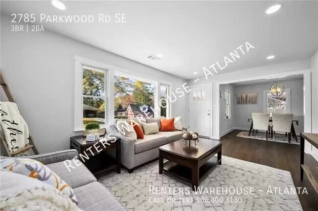 Building Photo - Gorgeous RENOVATION! 3 Bedroom in Heart of...