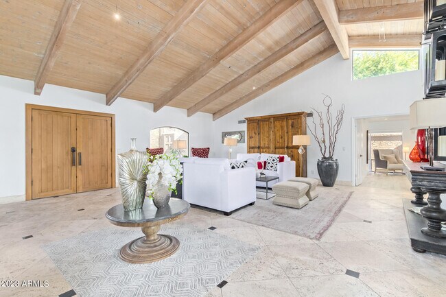 Building Photo - 4450 E Camelback Rd