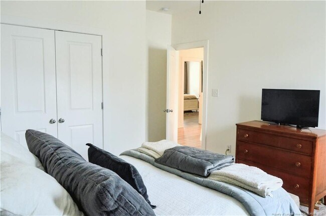 Building Photo - 486 Falls Creek Dr
