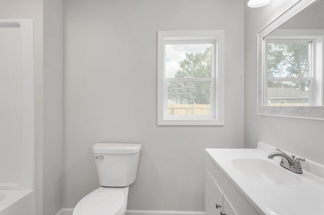 Building Photo - 57025 Greenlawn Ave