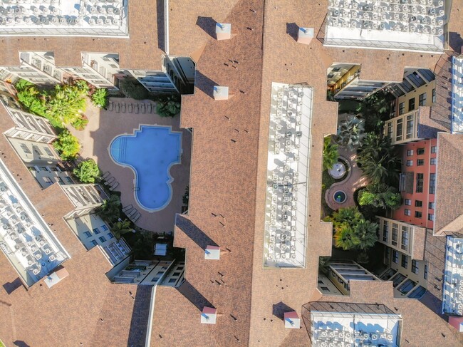 Building Photo - North Quarter of Downtown Orlando, conveni...