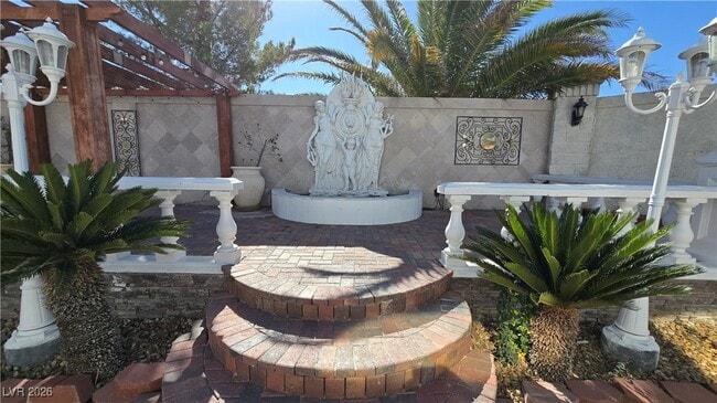 Building Photo - 8445 Montana Stream Ave