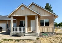 Building Photo - 2227 Jakob Ave