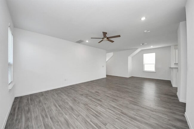 Building Photo - 23415 Pagoda Oak Dr