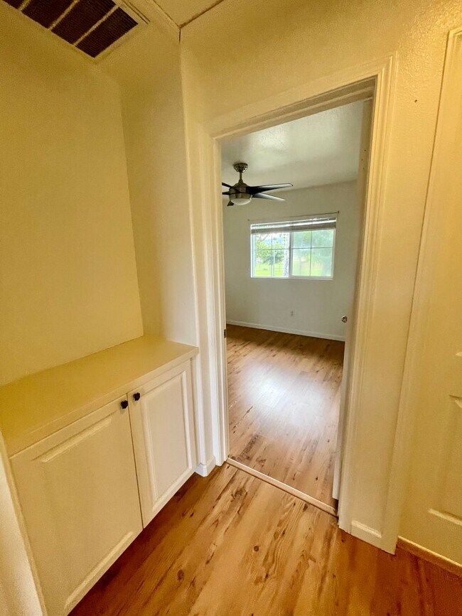 Building Photo - Ocen Pointe Potenial 3 Bedroom Home for Re...