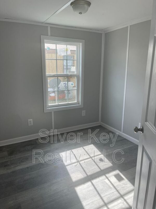 Building Photo - 1004 S Jackson St