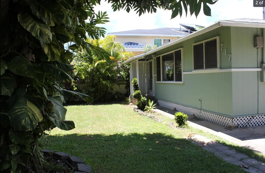 Building Photo - 717 Oneawa St