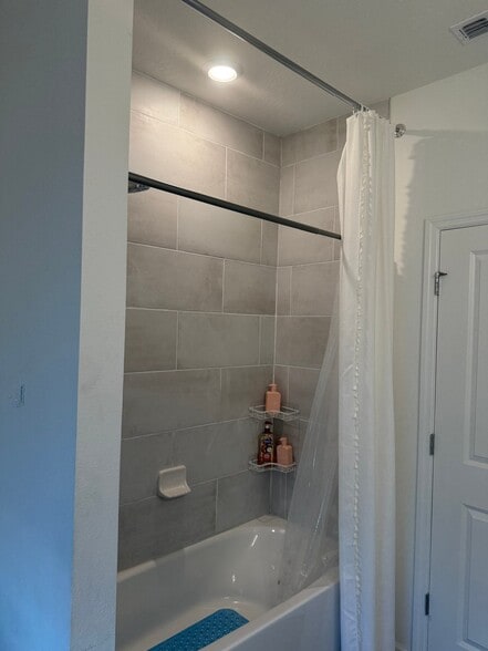 Building Photo - 84651 Balsam Ct