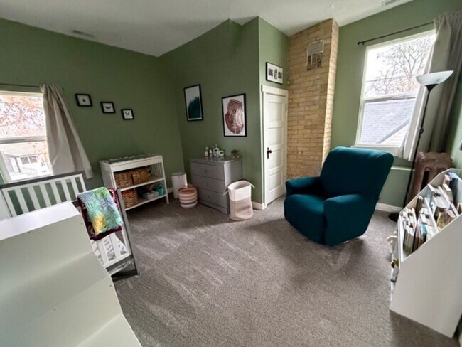 Building Photo - 1538 S 400 E