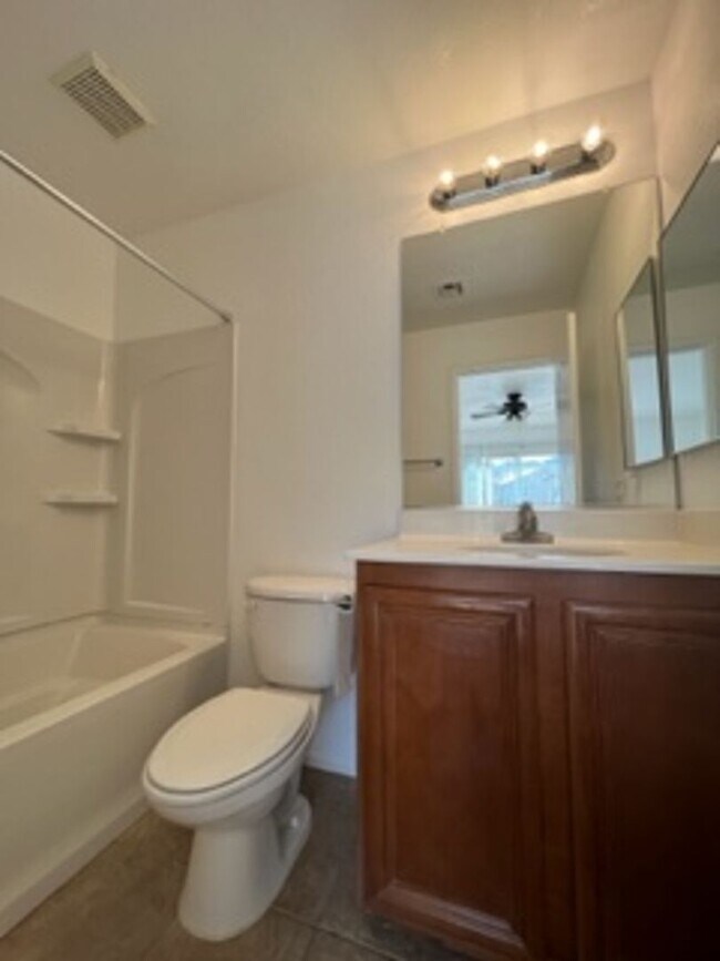 Building Photo - Henderson 3 Bedroom in Gated Community!