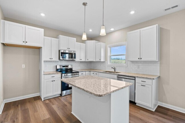 Building Photo - 933 Camden Ct