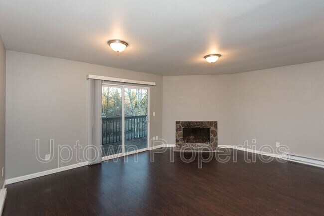 Building Photo - 12225 SW Longhorn Ln