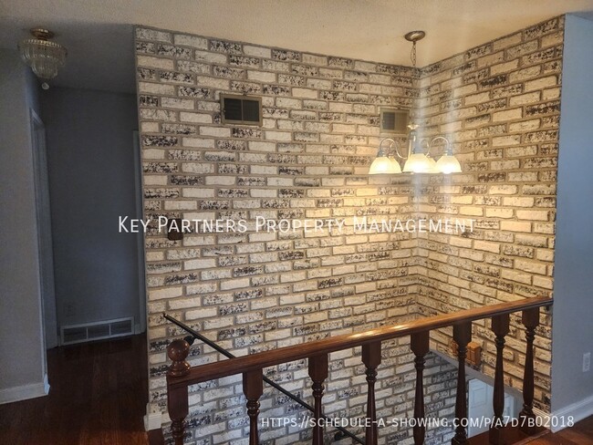 Building Photo - 7175 NW Chapel Woods Cir