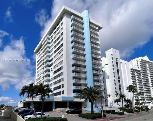 Building Photo - 5838 Collins Ave