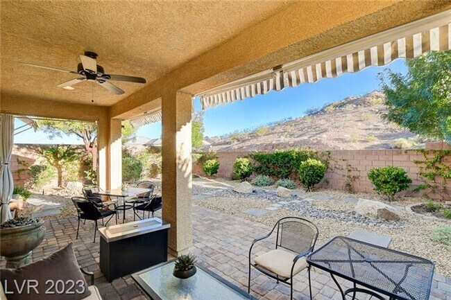 Building Photo - Gorgeous Henderson Home