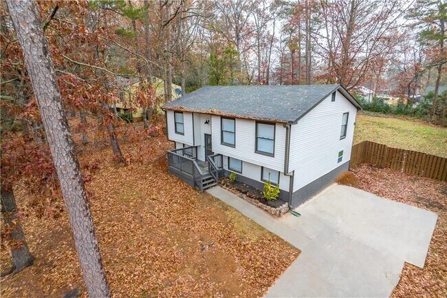Building Photo - 3254 Newcastle Way