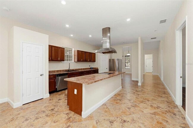 Building Photo - 5608 Kevin Ave