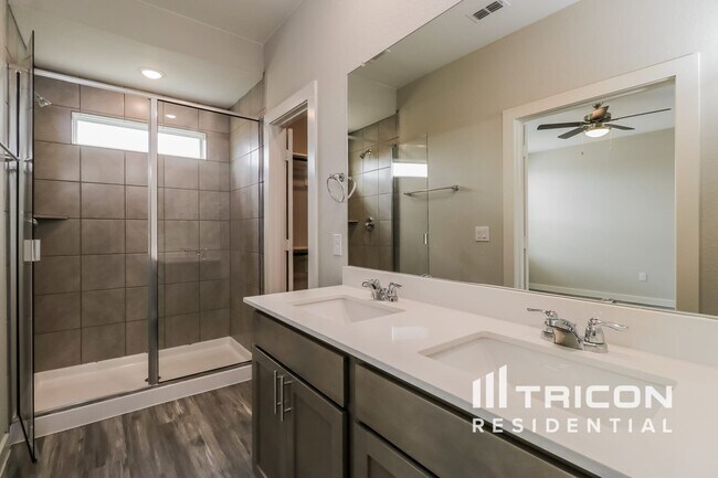 Building Photo - 1732 Mexican Heather Dr