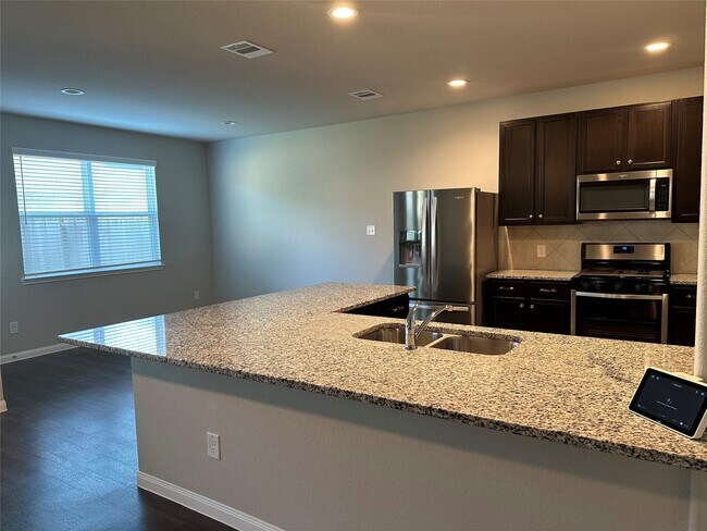 Building Photo - 24538 Carlo Hue Trail