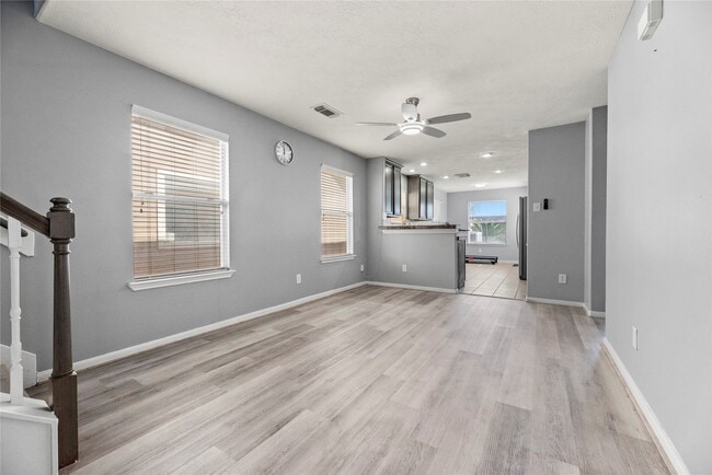 Building Photo - 10902 Tobar Falls Cir