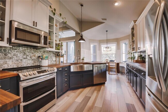 Building Photo - 5546 Whitehead St