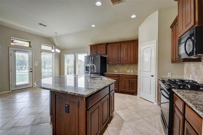 Building Photo - 26303 Crystal Cove Ln