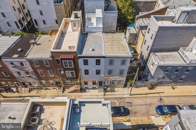 Building Photo - 840 Leland St