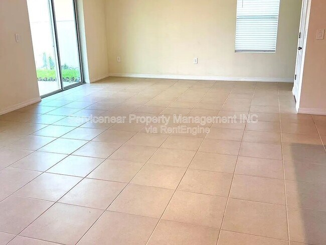 Building Photo - 5795 Cape Primrose Dr