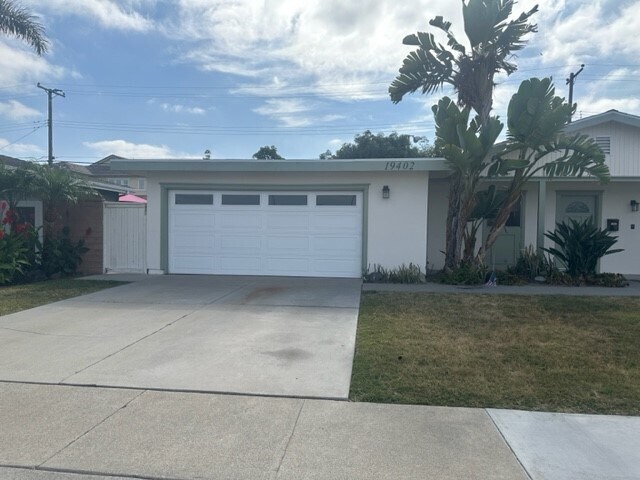 Building Photo - 19402 Mauna Ln