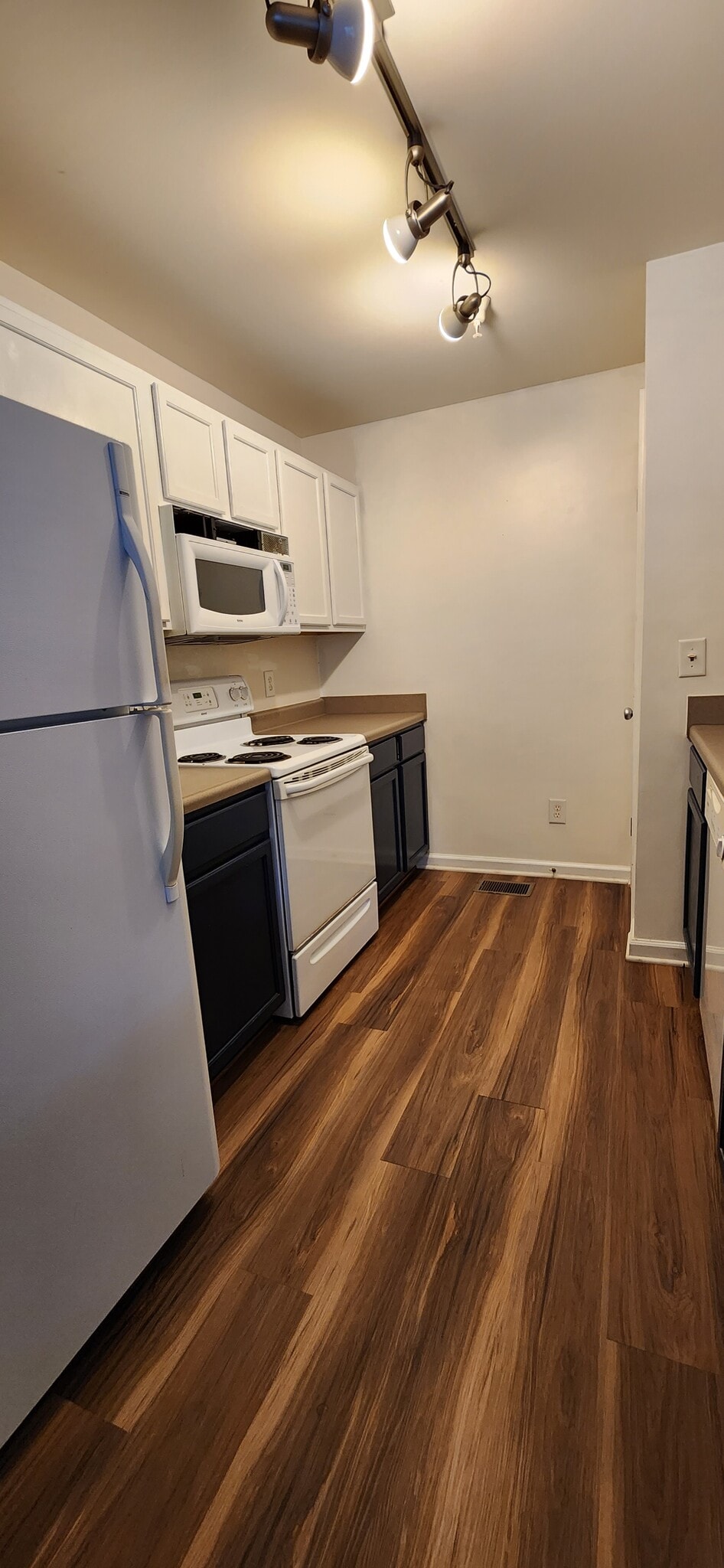 Building Photo - 3635 Warp St