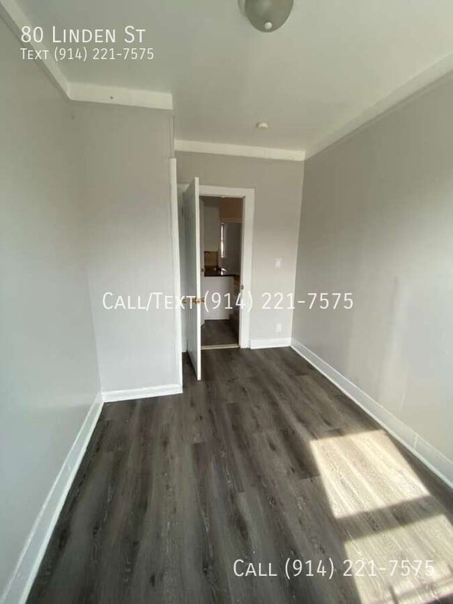 Building Photo - 80 Linden St