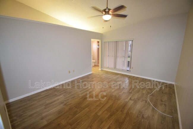 Building Photo - 6022 Crane Dr