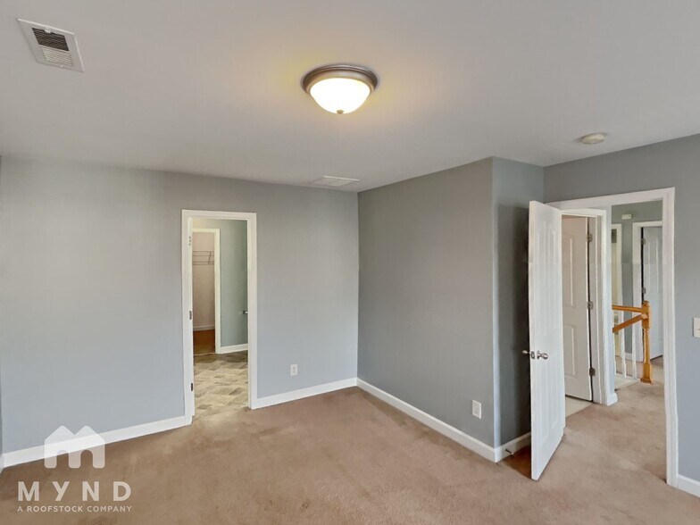 Building Photo - 14008 Mallard Lake Rd