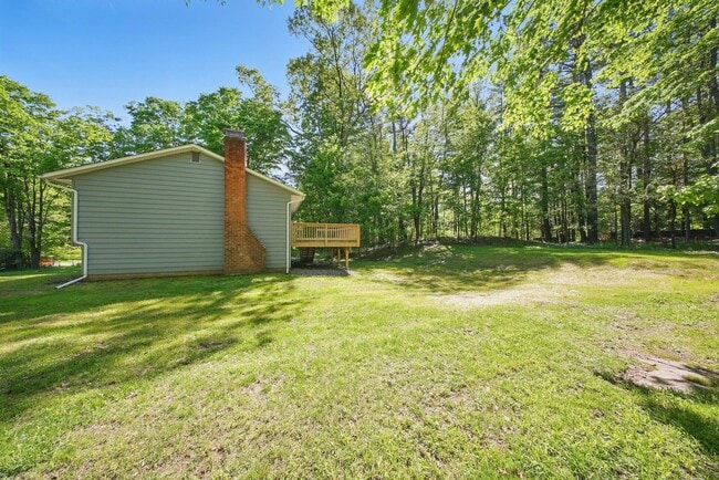 Building Photo - 30 Doe Rd