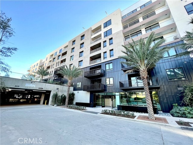 Building Photo - 3103 Rivington