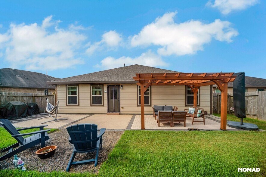 Building Photo - 28706 Innes Park Pl