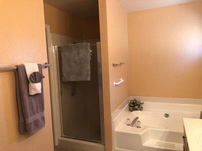 Building Photo - Manor 1485A Seasonal Rental
