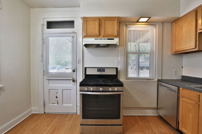 Building Photo - 212-214 E. Patterson Avenue