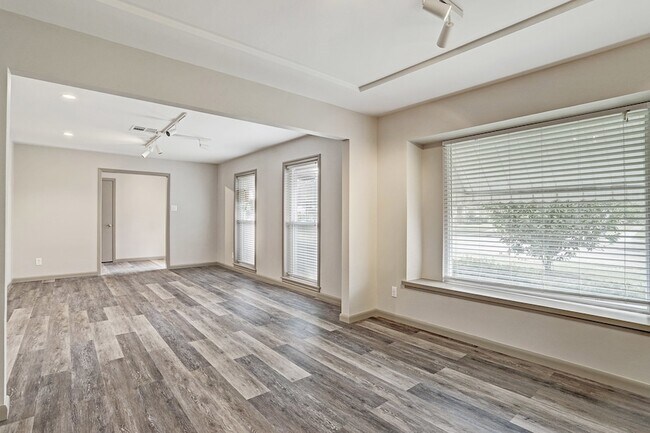Building Photo - 5138 Rutherglenn Dr