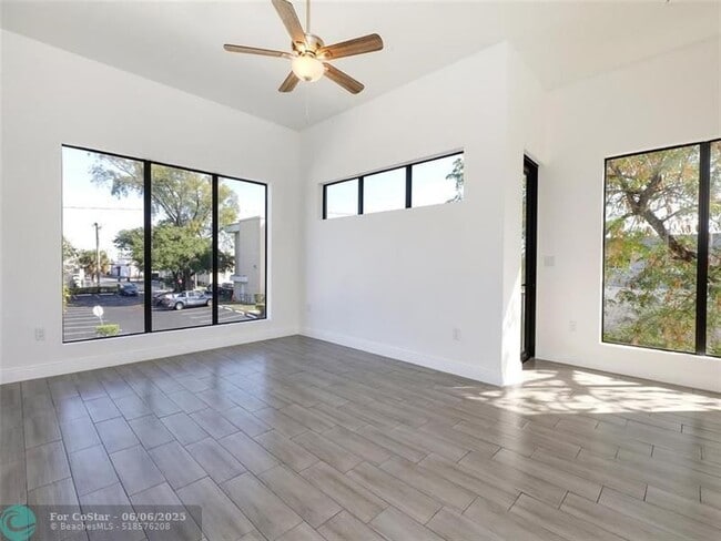 Building Photo - 116 NW 41st St